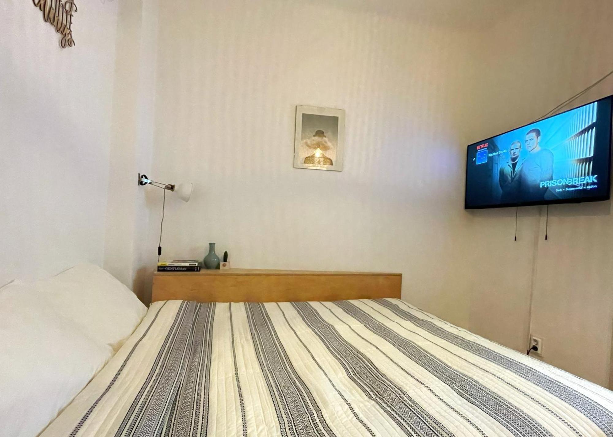 Appartamento Rooftop In The Heart Of W Netflix Bucarest